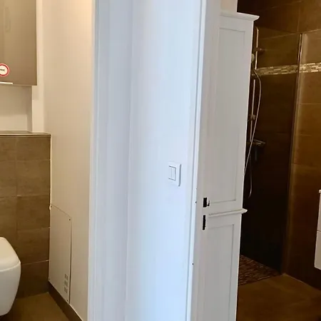 Gorgeous With Terrace, Elevator, Ac, Free Parking - Le Regis Apartmán *