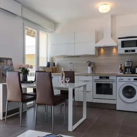 Apartmán Gorgeous With Terrace, Elevator, Ac, Free Parking - Le Regis