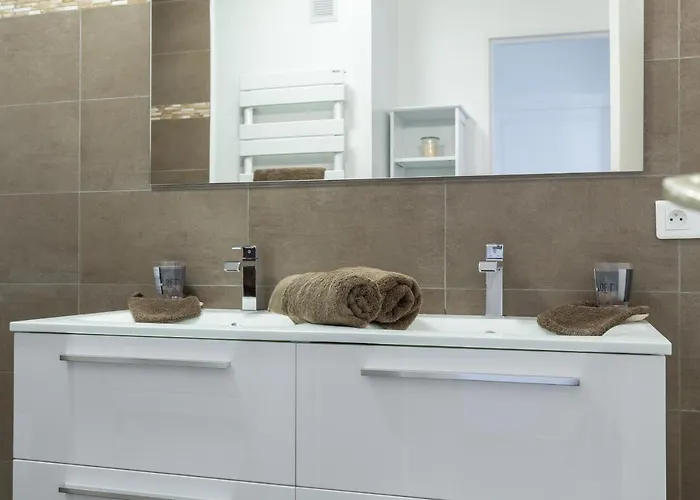 Gorgeous With Terrace, Elevator, Ac, Free Parking - Le Regis Apartmán Cagnes-sur-Mer